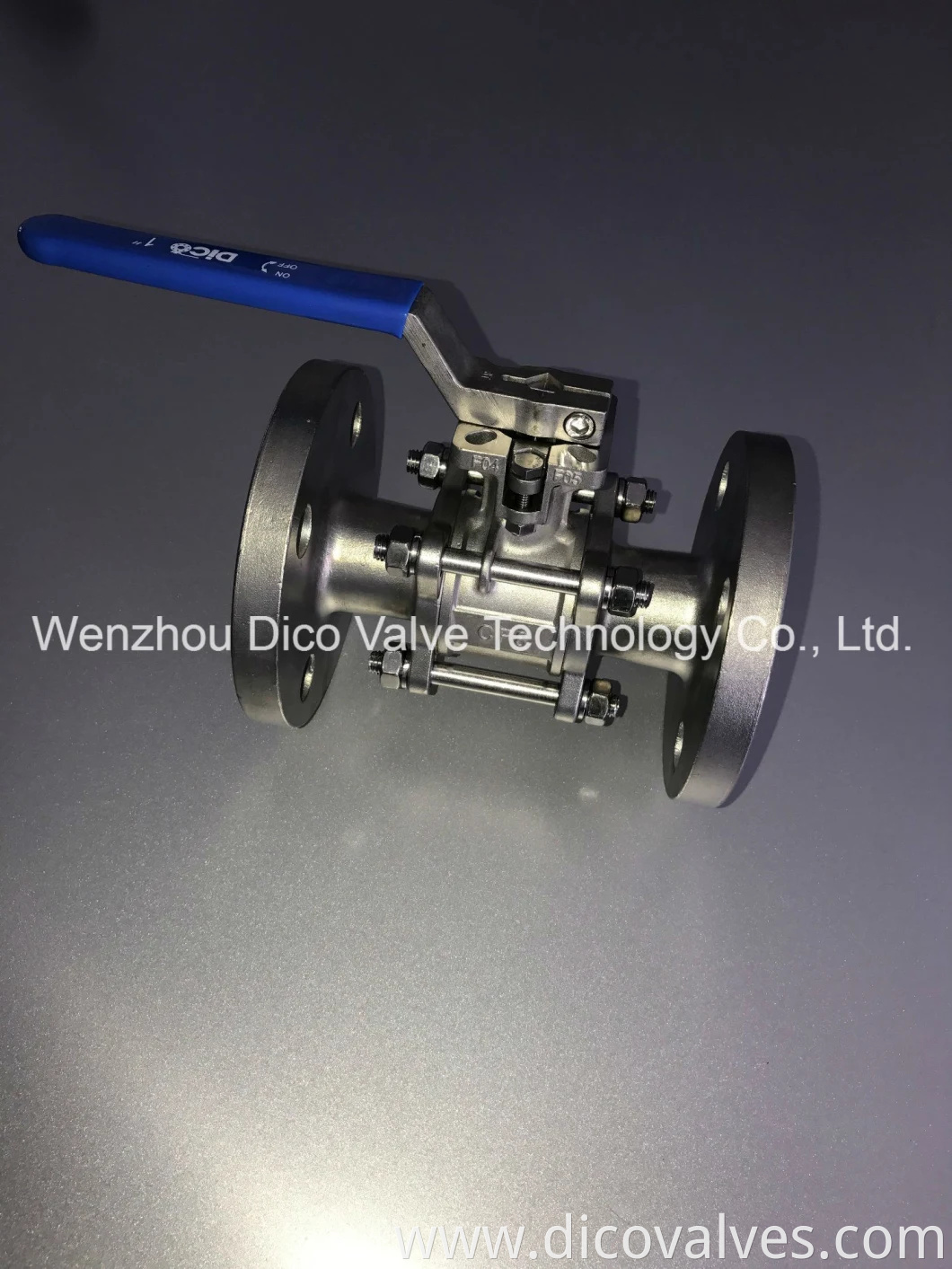 Dico Brand 3PC Floating API Stainless Steel Flange Ball Valve with Handle
